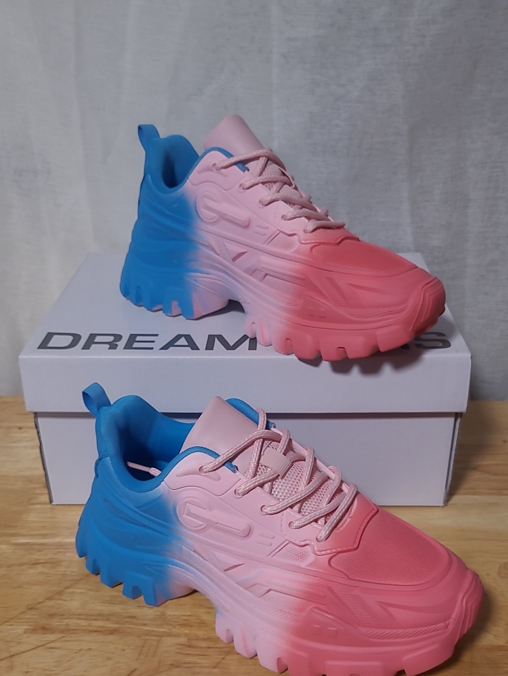 Dream Pairs Pink to Blue Gradient Athletic Sneakers